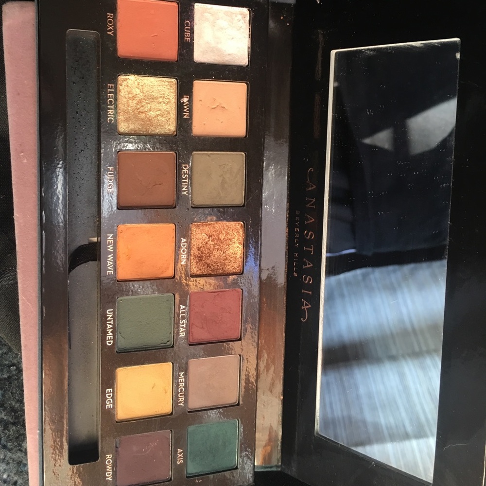 ABH SUBCULTURE PALETTE